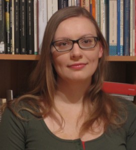 Holly in front of books(1)